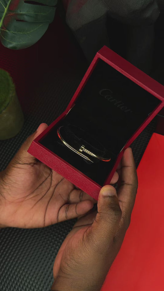 Bracelet clouc de Cartier